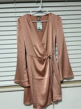 H&M Satin Wrap Dress in Dusty Pink